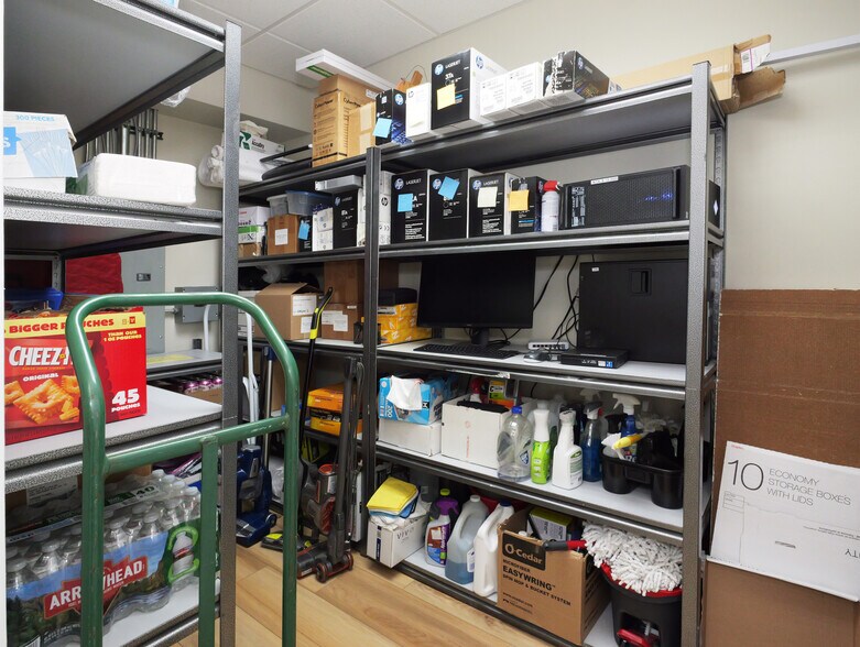 More Photos Of 25550 Hawthorne Blvd, Torrance Medical For Sale