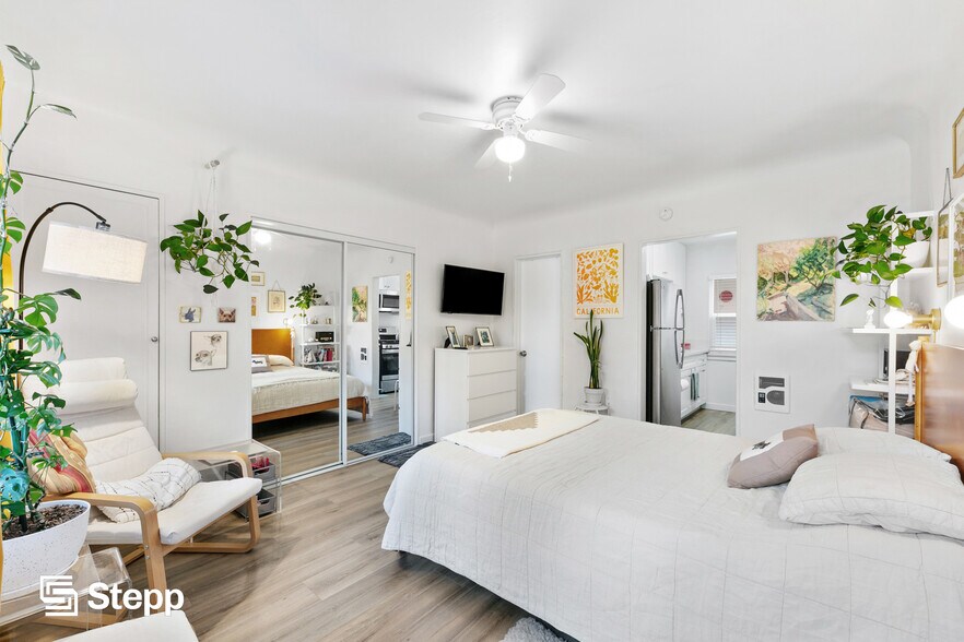 More Photos Of 636 Linden Ave, Long Beach Apartments For Sale