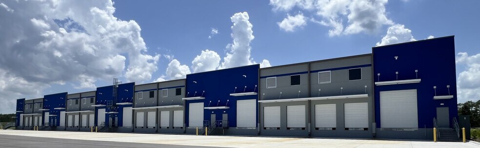 More Photos Of 440 Dundas Dr, Jacksonville Unknown For Lease