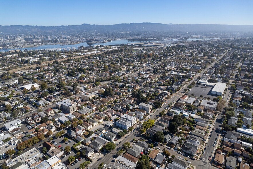 More Photos Of 739 Santa Clara Ave, Alameda Apartments For Sale
