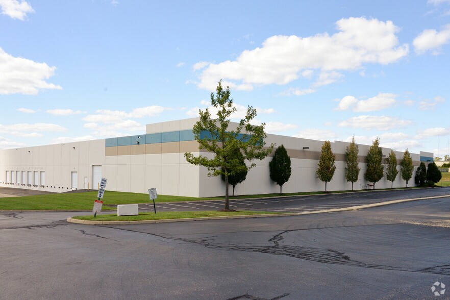 More Photos Of 2815 S Gettysburg Dr, Dayton Distribution For Lease