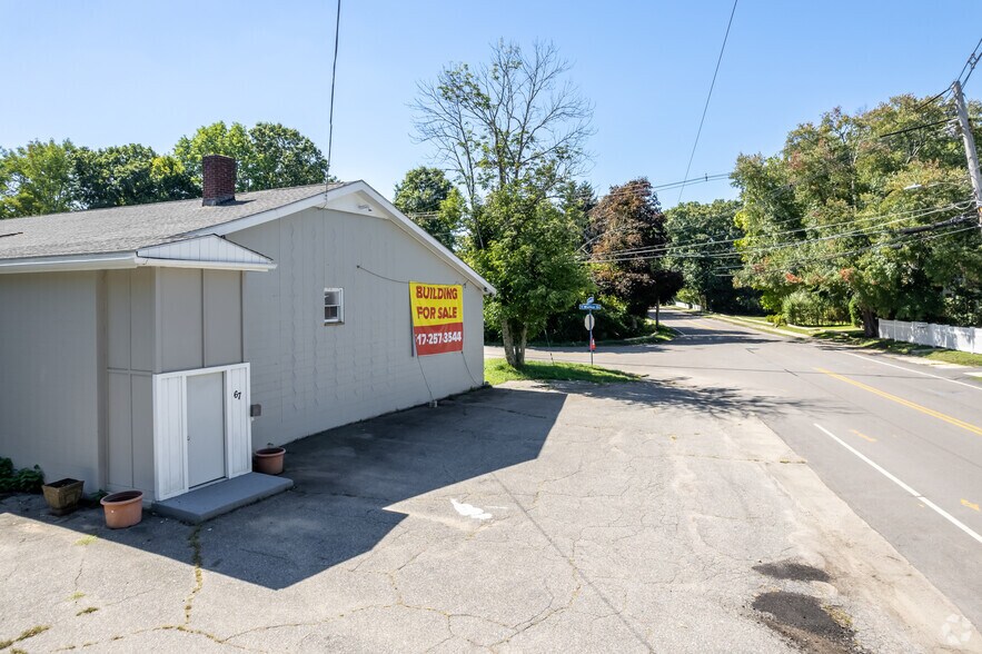 More Photos Of 67 Village St, Medway Manufacturing For Lease