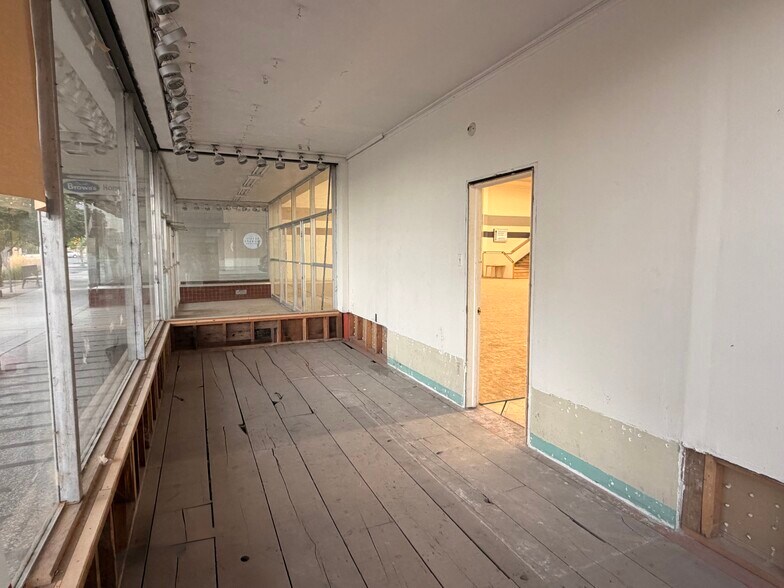 More Photos Of 202 Main Ave S, Twin Falls Coworking Space