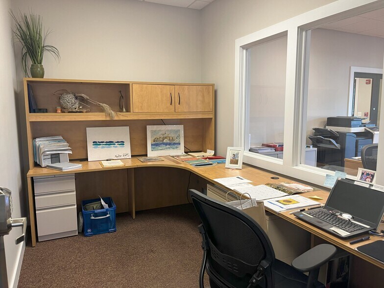 More Photos Of 140 Point Judith Rd, Narragansett Storefront Retail Office For Sale