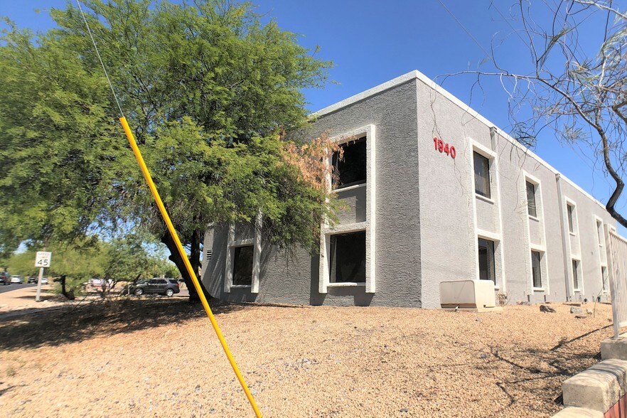 More Photos Of 1940 E Thunderbird Rd, Phoenix Medical For Lease