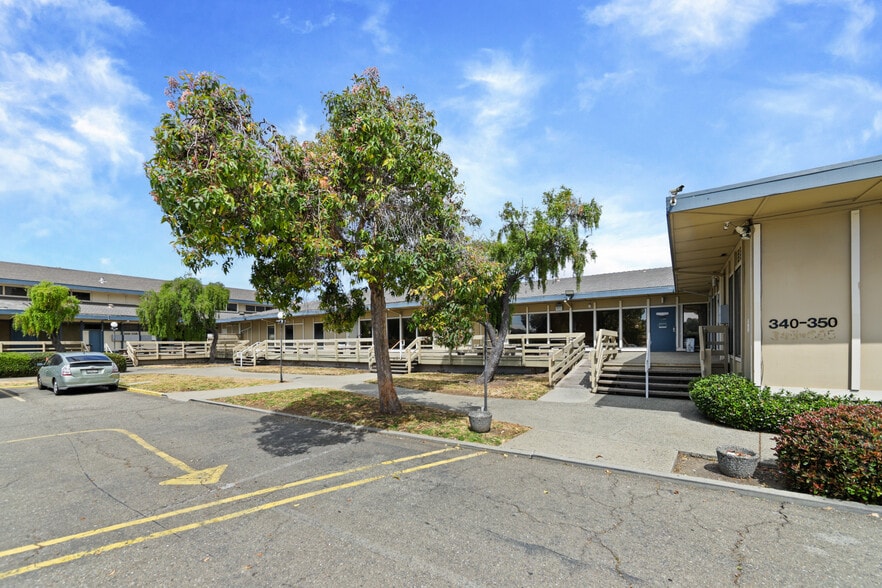 More Photos Of 300 Pendleton Way, Oakland Office For Sale