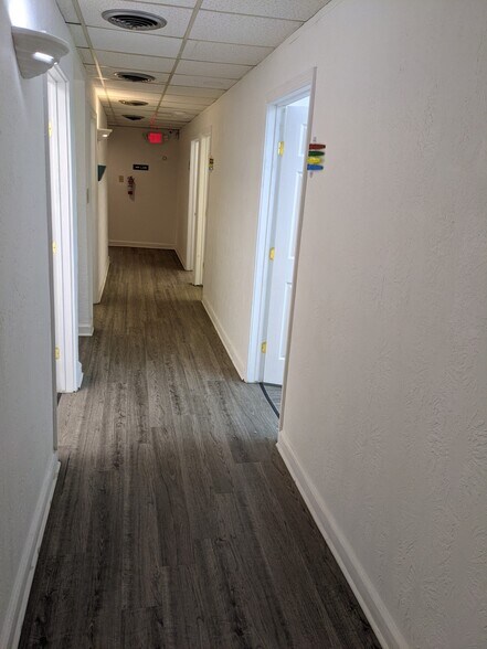 More Photos Of 1015 Santa Fe St, Corpus Christi Medical For Lease