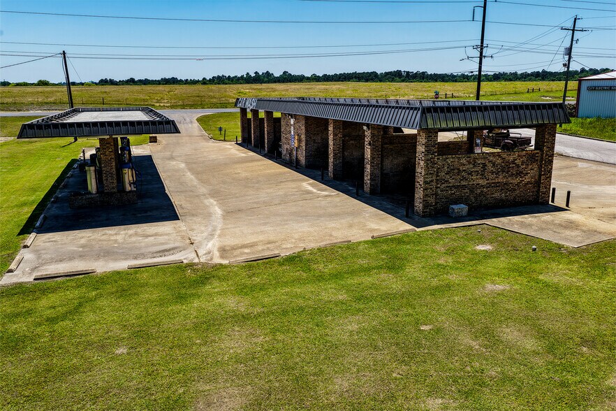 More Photos Of 1902 American Legion dr, Huntsville Specialty For Sale