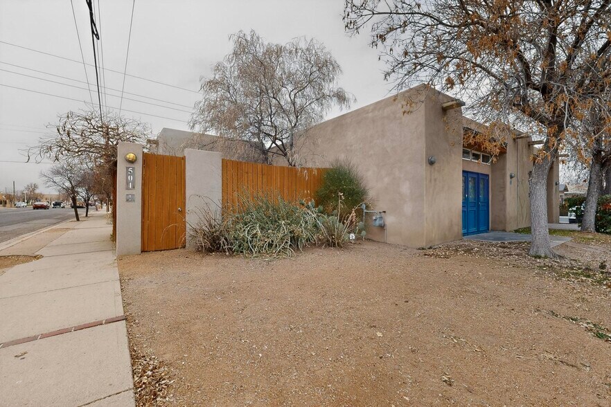 More Photos Of 501-505 14th St NW, Albuquerque Office Residential For Lease