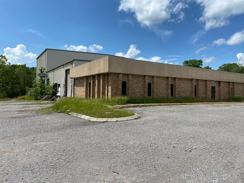 More Photos Of 6936 Industrial Rd, Nunnelly Manufacturing For Lease