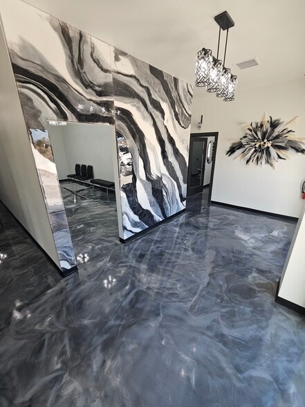 More Photos Of 471 E Howards Rd, Camp Verde General Retail For Lease