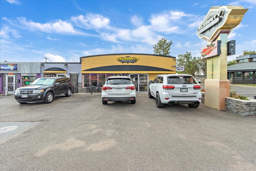 More Photos Of 11712 W Colfax Ave, Lakewood Freestanding For Lease