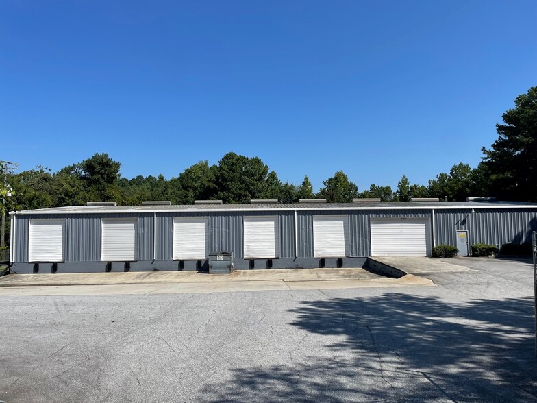 Primary Photo Of 7200 Maddox Rd, Lithonia Warehouse For Lease