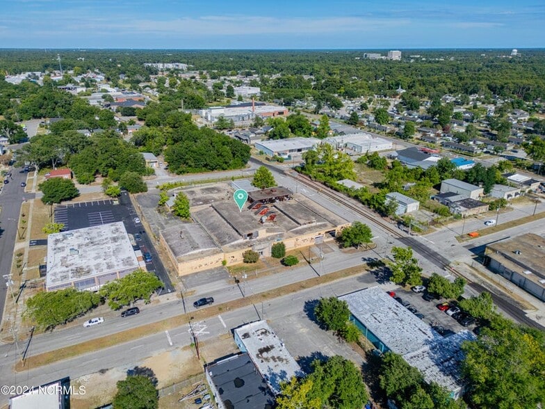More Photos Of 1315 S 5th Ave, Wilmington Warehouse For Sale