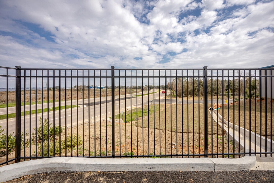 More Photos Of 458 Back Bay Blvd, Biloxi Self Storage For Sale