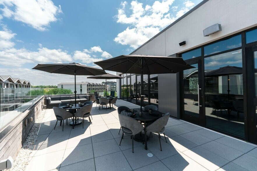 More Photos Of 2144 E Republic Rd, Springfield Office For Lease