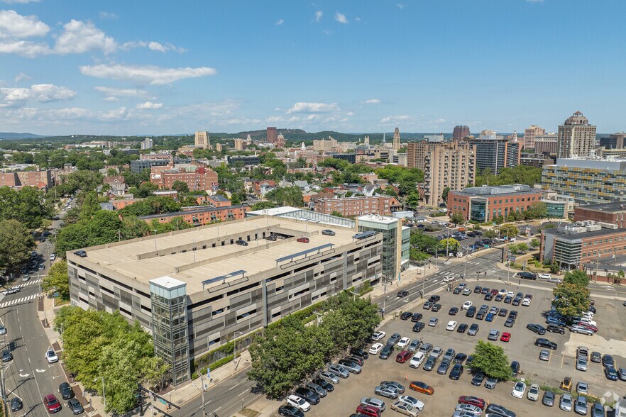 More Photos Of 2 Howe St, New Haven Freestanding For Sale