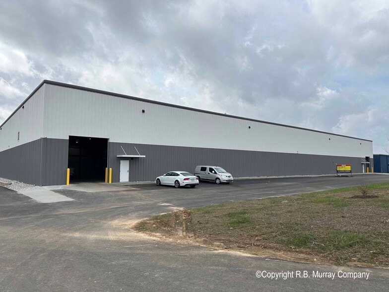 More Photos Of 802 Lillian, Strafford Warehouse For Lease