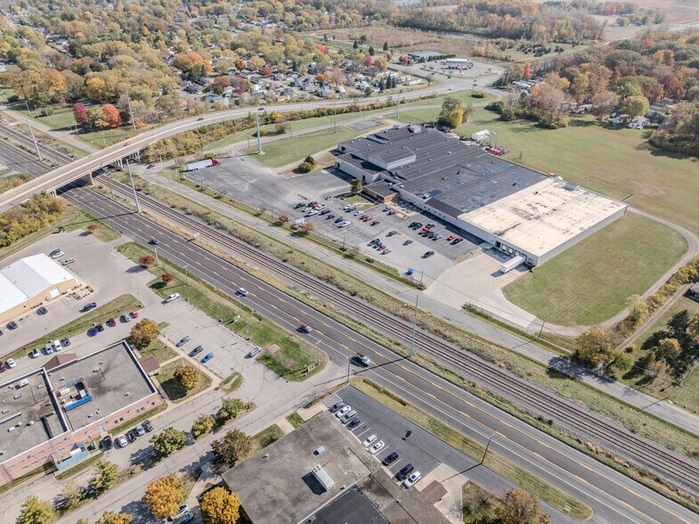 More Photos Of 3401 W 8th St, Muncie Warehouse For Sale