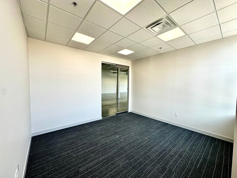 More Photos Of 700 E Campbell Rd, Richardson Office For Lease
