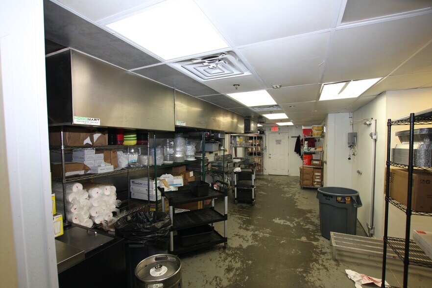 More Photos Of 217 W Elm St, Rockmart Specialty For Sale