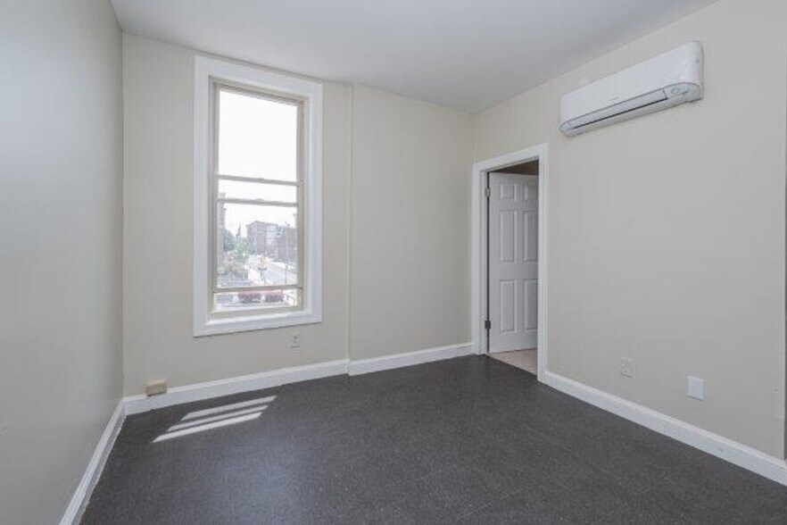 More Photos Of 62-64 W Antietam St, Hagerstown Apartments For Sale