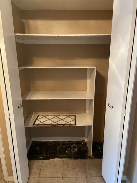 More Photos Of 218 W K St, Los Banos Apartments For Sale