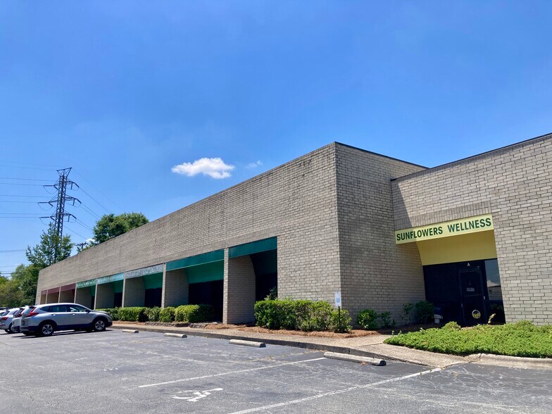 More Photos Of 200 Pomona Dr, Greensboro Light Distribution For Lease