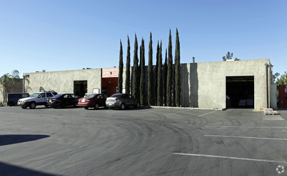 More Photos Of 1704-1706 S Grove Ave, Ontario Unknown For Lease