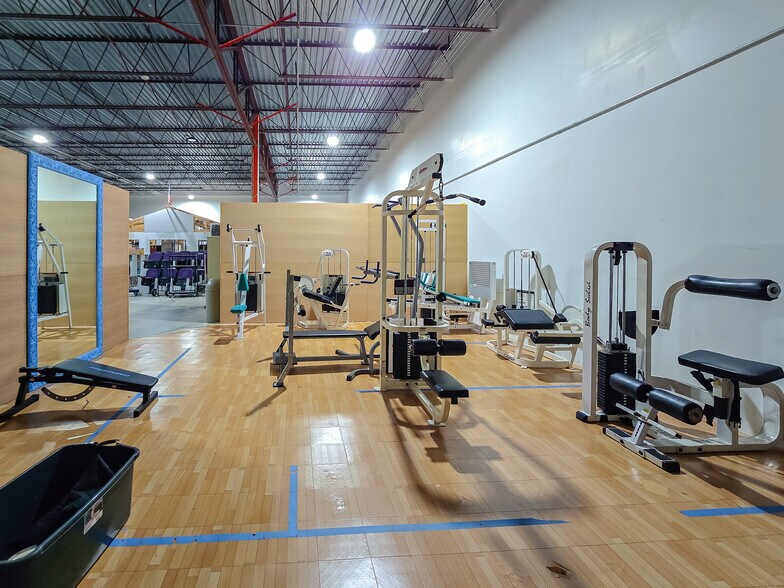More Photos Of 2810 S US Highway 1, Fort Pierce General Retail For Sale