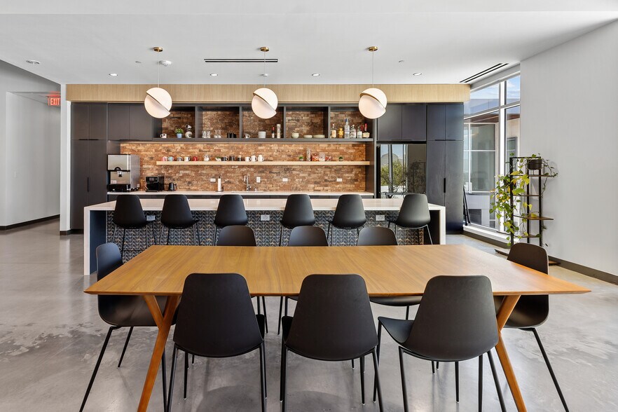 More Photos Of 8261 Belleview Dr, Plano Loft Creative Space For Lease