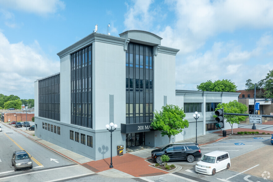 Primary Photo Of 201 N Main St, Anderson Office For Lease