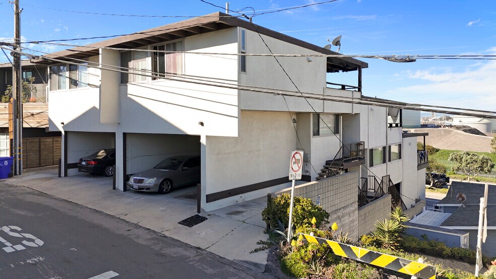 More Photos Of 480 Rosecrans Ave, Manhattan Beach Apartments For Sale