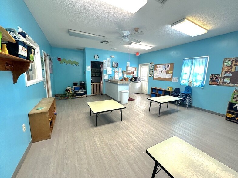 More Photos Of 794 King George Blvd, Savannah Schools For Lease