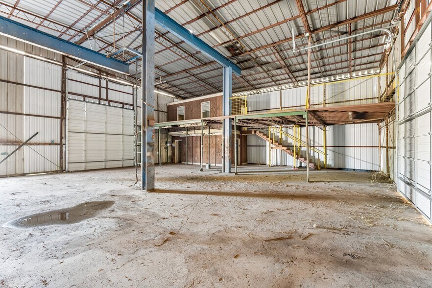 More Photos Of 11113 S Sunnylane Rd, Oklahoma City Warehouse For Sale
