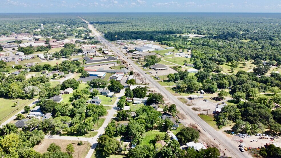 More Photos Of 206 S Columbia Dr, West Columbia Office Residential For Sale