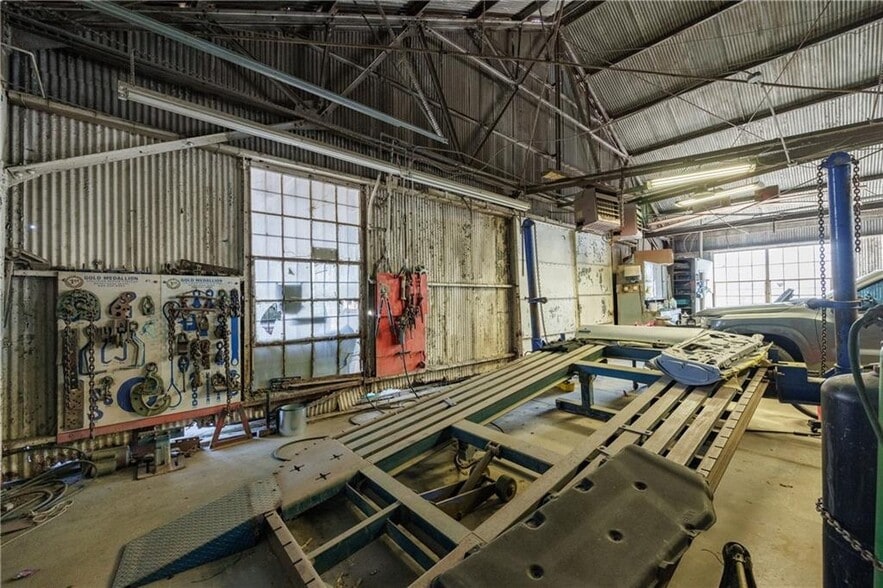 More Photos Of 610 N Port Ave, Corpus Christi Auto Dealership For Sale