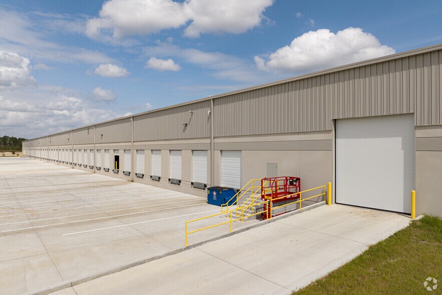 More Photos Of 251 Morgan Lakes Industrial Blvd, Pooler Industrial For Lease