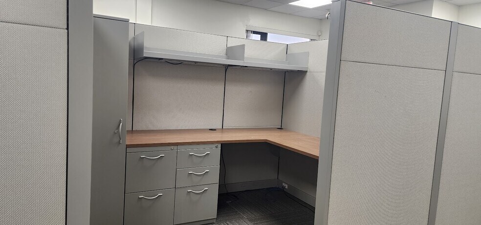 More Photos Of 1 Michael Ave, Farmingdale Office For Lease