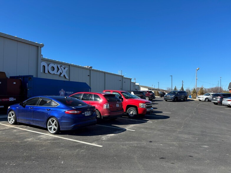 More Photos Of 4415 Leavitt Rd, Lorain Freestanding For Lease