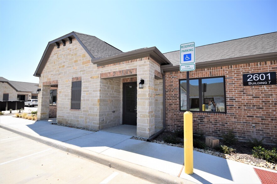 More Photos Of 2601 Little Elm Pky, Little Elm Coworking Space
