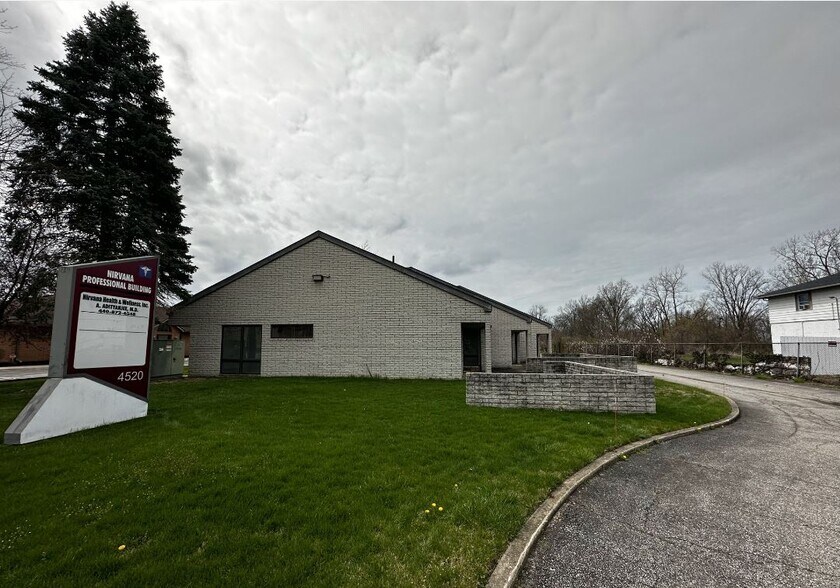 More Photos Of 4520 Oberlin Ave, Lorain Medical For Sale