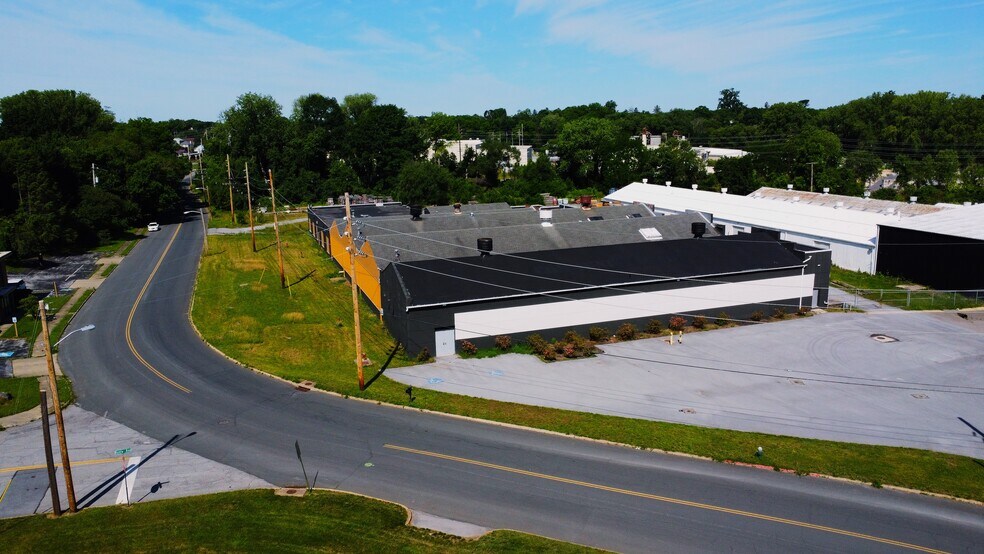 More Photos Of 700 E 1st St, Hagerstown Warehouse For Lease