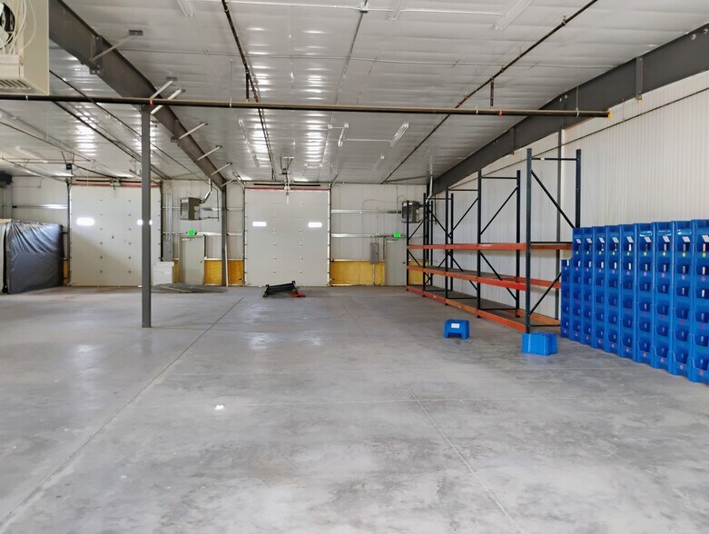 More Photos Of 13790 E I-25 Frontage Rd, Longmont Warehouse For Lease