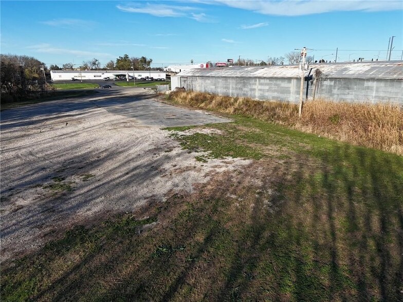 Primary Photo Of 3724 Pear St, Saint Joseph Warehouse For Sale