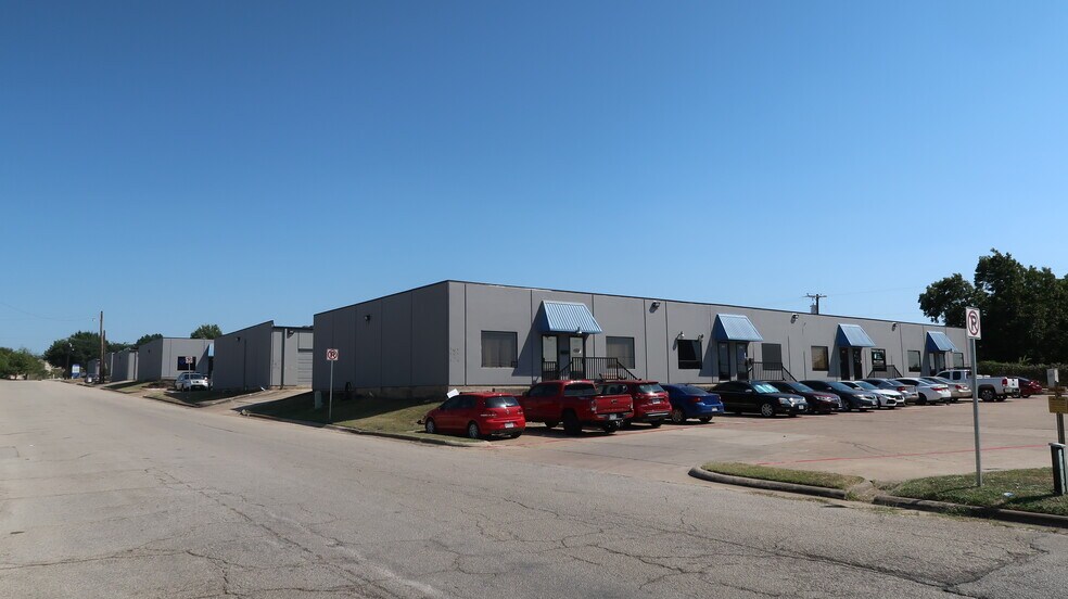 Primary Photo Of 1510 Randolph St, Carrollton Light Manufacturing For Lease