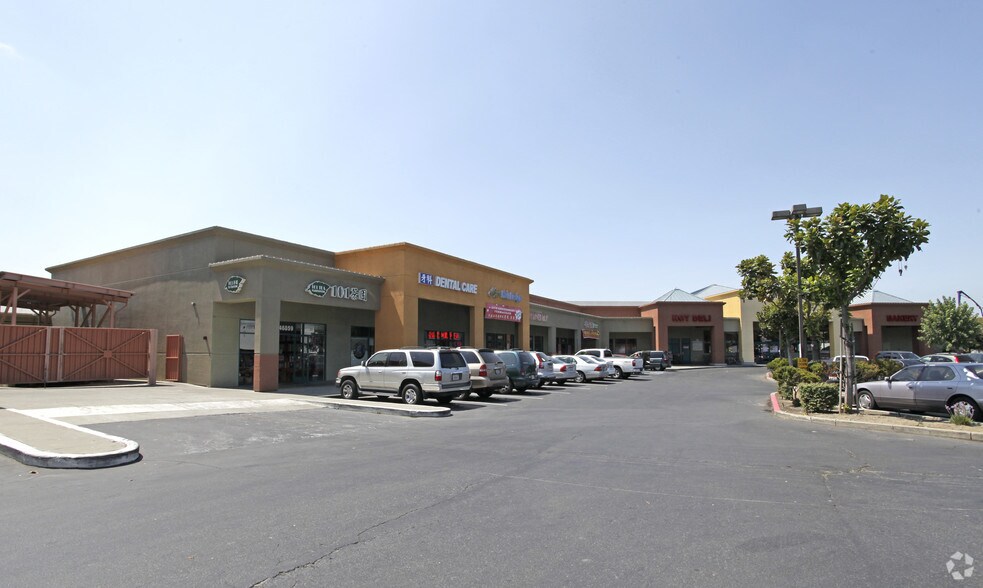 Primary Photo Of 46859-46881 Warm Springs Blvd, Fremont Supermarket For Lease