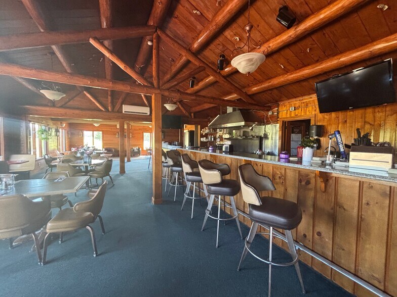 More Photos Of 487 W Gate Rd, Limestone Golf Course Driving Range For Sale