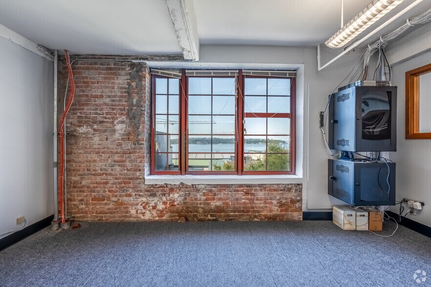 More Photos Of 1917-1921 1st Ave, Seattle Office For Lease
