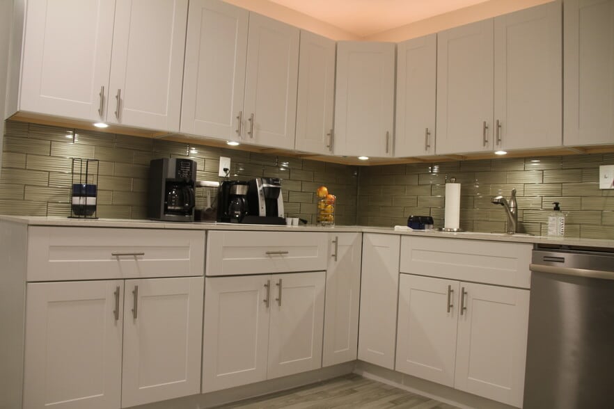 More Photos Of 85 SW 5th Ave, Delray Beach Office For Lease